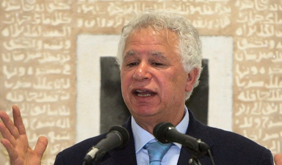 مريد البرغوتي والحكايا