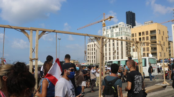 يقتلوننا ثمّ يمشون في جنازاتنا