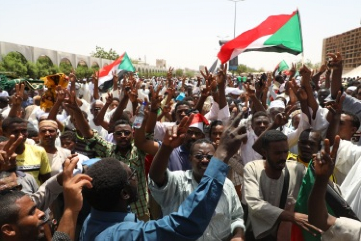 السودان: الثورة تعيد رفع رأسها ردا على الانقلاب العسكري