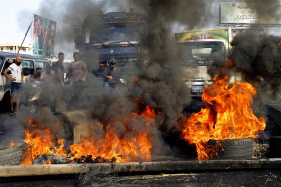 مناقضة الصيغة للميثاق وإغراق لبنان بصراع الداخل والخارج